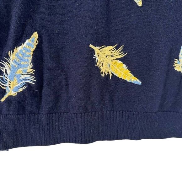 Talbots Sweater Size L Navy Blue Yellow Feather Embroidered Crew Neck Fun Preppy - Picture 4 of 7
